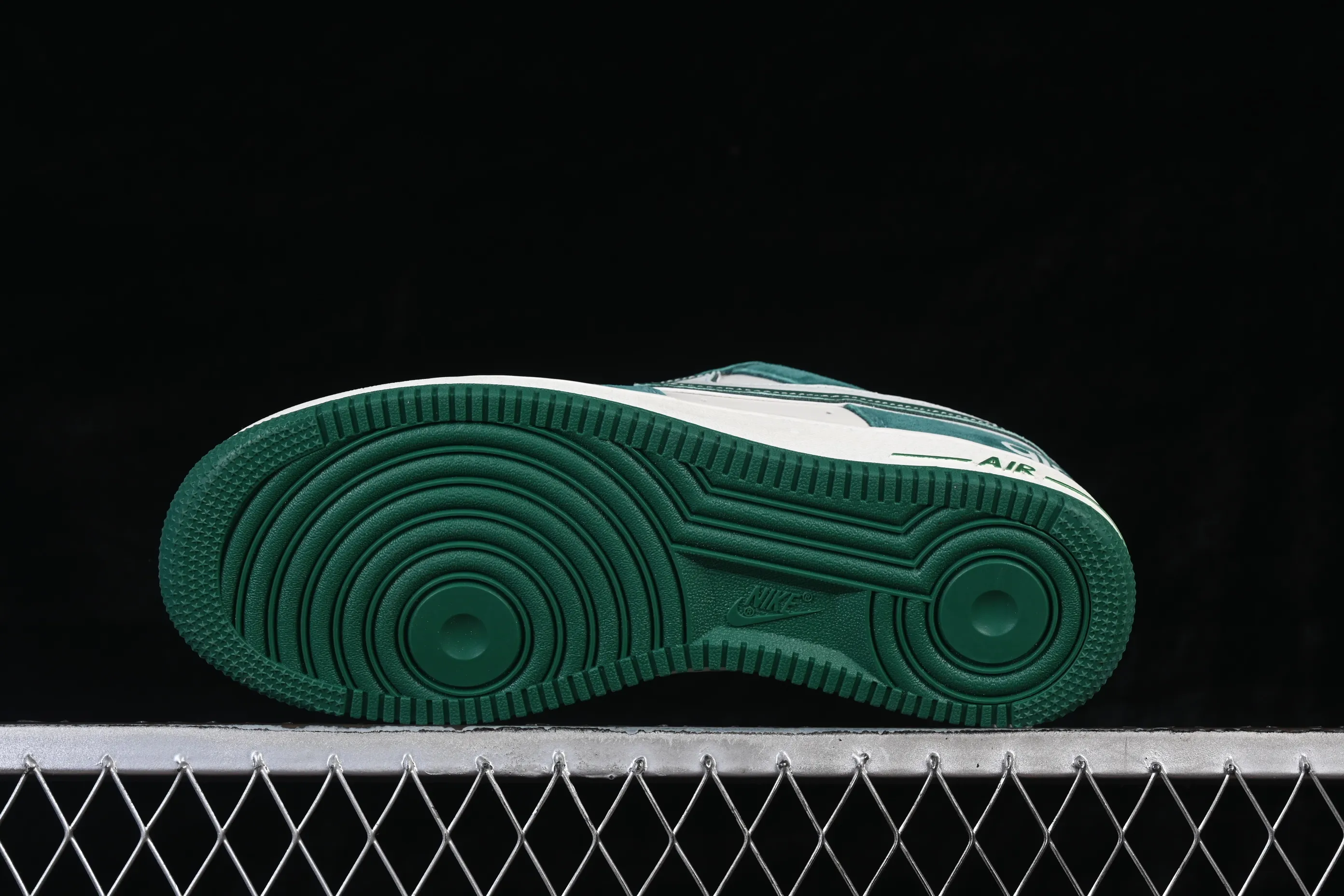 All categories Nk Air Force 1 Air Force series Nk Air Force 1 Low Air Force low-top Nike Air Force 1'07 Low joint Tiffany green Air Force 1 low-top casual sneakers SY1388-011